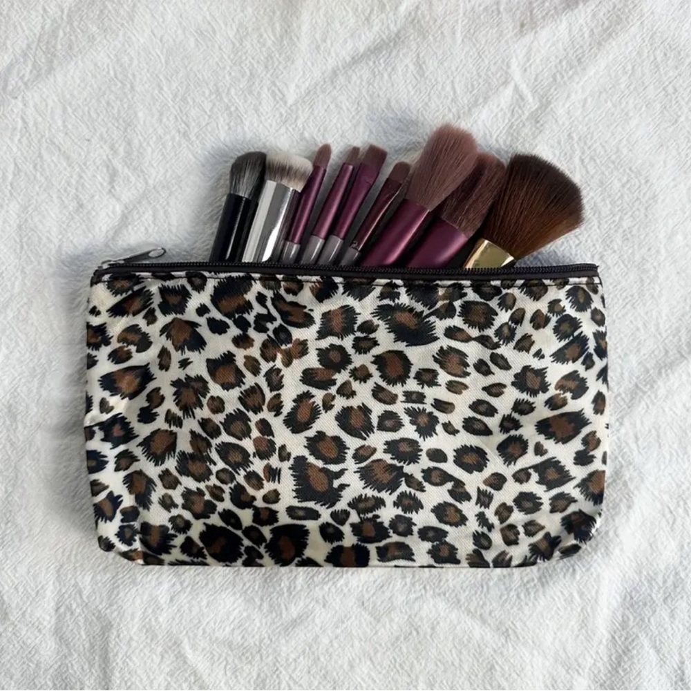 Leopard Cosmetic Bag - Picture 5 of 5